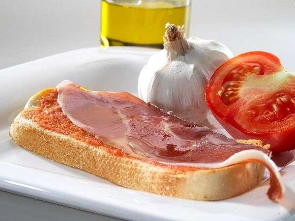 Pan tumaca con jamón