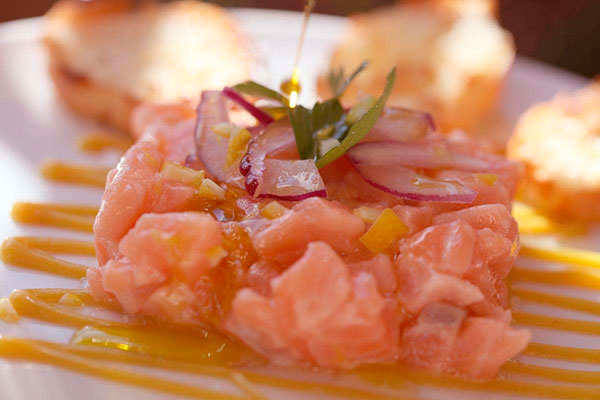 Tartar de salmón 