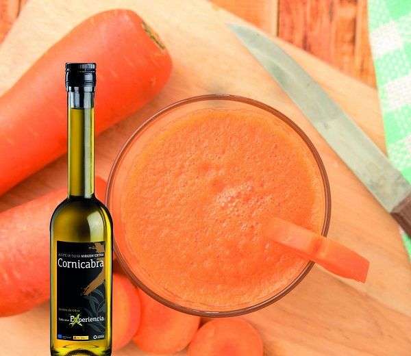 Olive D-Tox de aceite de oliva virgen extra de la variedad cornicabra, apio-zanahoria