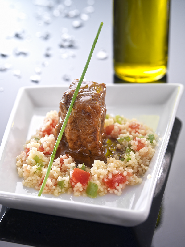 Carrilleras a la vainilla con cous-cous de verduritas