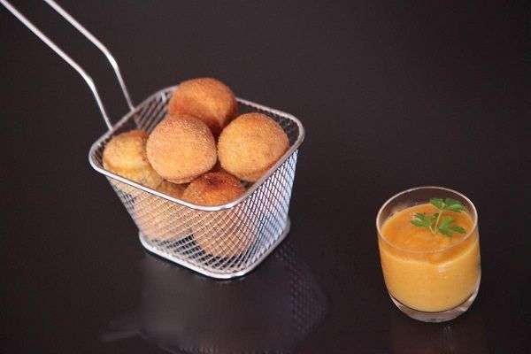 Croquetas en santén y salmorejo