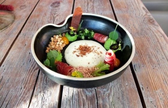 Espuma de aceite de oliva con jamón ibérico