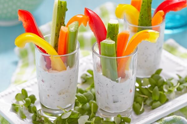 Crudities con salsa de yogur