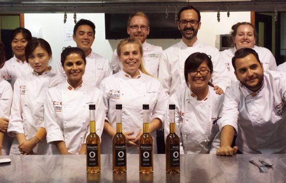 Los alumnos del Programa de Formación en Gastronomía del ICEX aprenden a usar los Aceites de Oliva de España