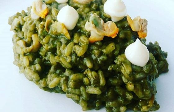 Arroz de ortiguillas, berberechos y alioli