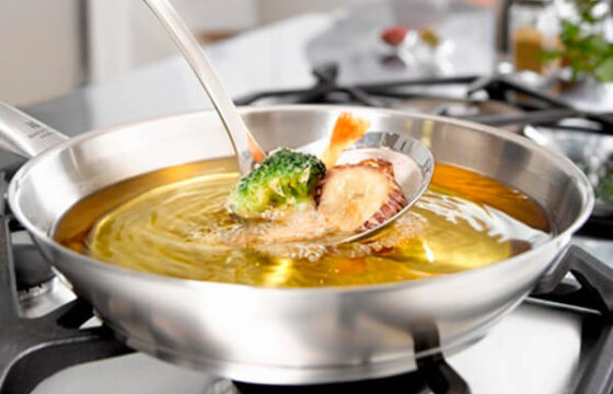 Enfoque multidisciplinar para caracterizar la huella metabólica del aceite de oliva virgen extra frente al aceite de oliva tras su uso culinario (UNIVO)