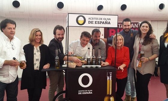 La tapa “Bifana Macao”, elaborada con la variedad hojiblanca, gana el premio extraordinario Aceites de Oliva de España