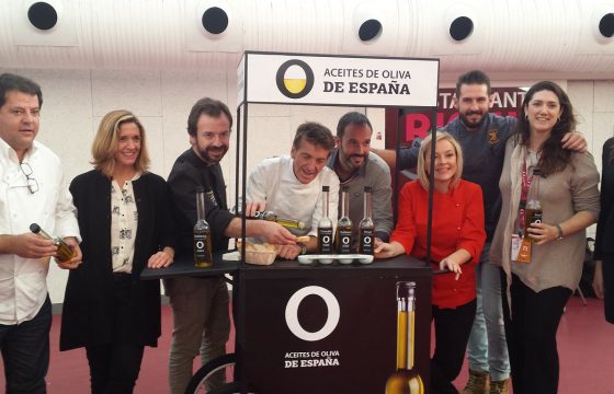 La tapa “Bifana Macao”, elaborada con la variedad hojiblanca, gana el premio extraordinario Aceites de Oliva de España