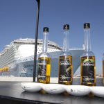 Los Carritos de los Aceites de Oliva dan la bienvenida a los pasajeros del crucero más grande del mundo en su viaje inaugural