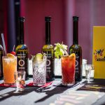 Los cócteles elaborados con aceites de oliva virgen extra de España triunfan en la noche de París