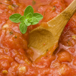 La ciencia desmiente el bulo que desaconseja cocinar con aceite de oliva virgen y confirma sus bondades