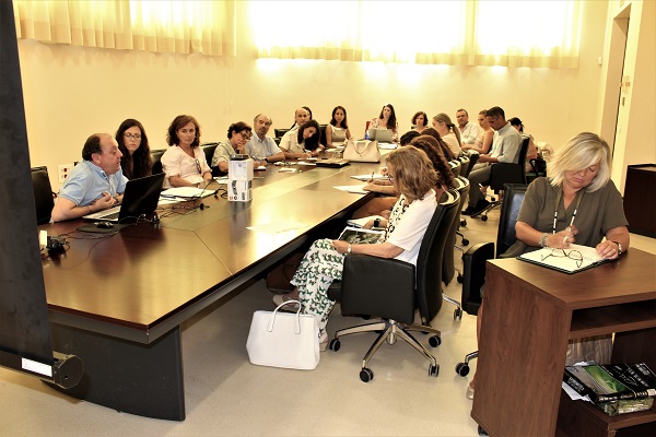 Reunión informativa sobre el desarrollo del proyecto celebrada en el Rectorado de la Universidad de Córdoba