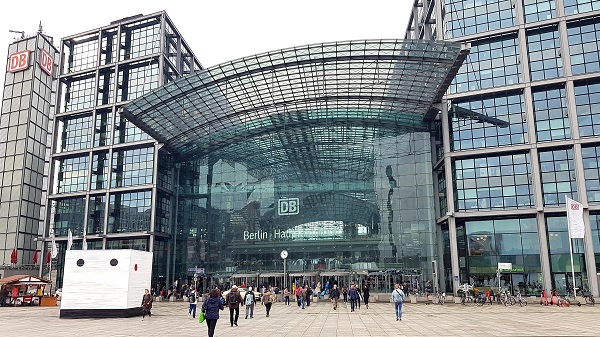 Fachada de la Estación Central de Berlín