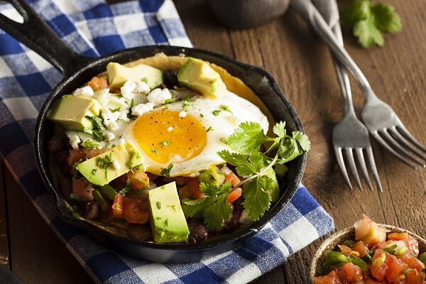 Huevos rancheros listos para comer