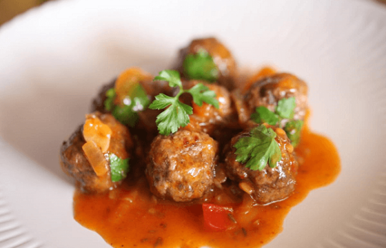 Albóndigas en salsa