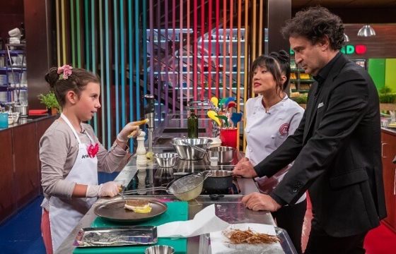 Los pequeños aspirantes de MasterChef Junior se atreven con las salsas elaboradas con Aceites de Oliva de España
