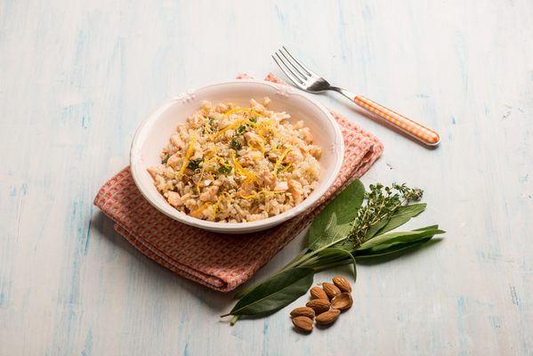 arroz al limón con almendras