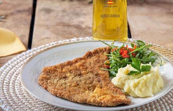 Escalope Schnitzel con puré de patatas