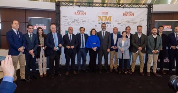 Encuentro con el consejero de Agricultura, Pesca, Agua y Desarrollo Rural de la Junta de Andalucía