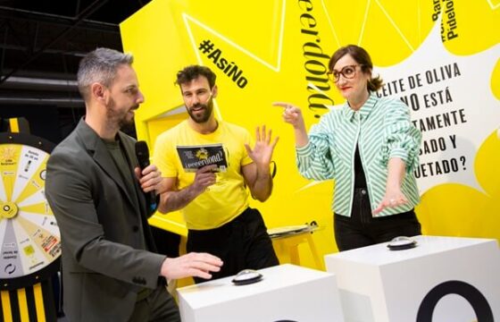 Los humoristas de “Mentes Peligrosas” colaboran con Aceites de Oliva de España para informar de la forma correcta de presentar este alimento en salas de restauración