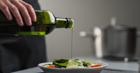 ¿Sabes cuántas calorías tiene una cucharada de aceite de oliva?